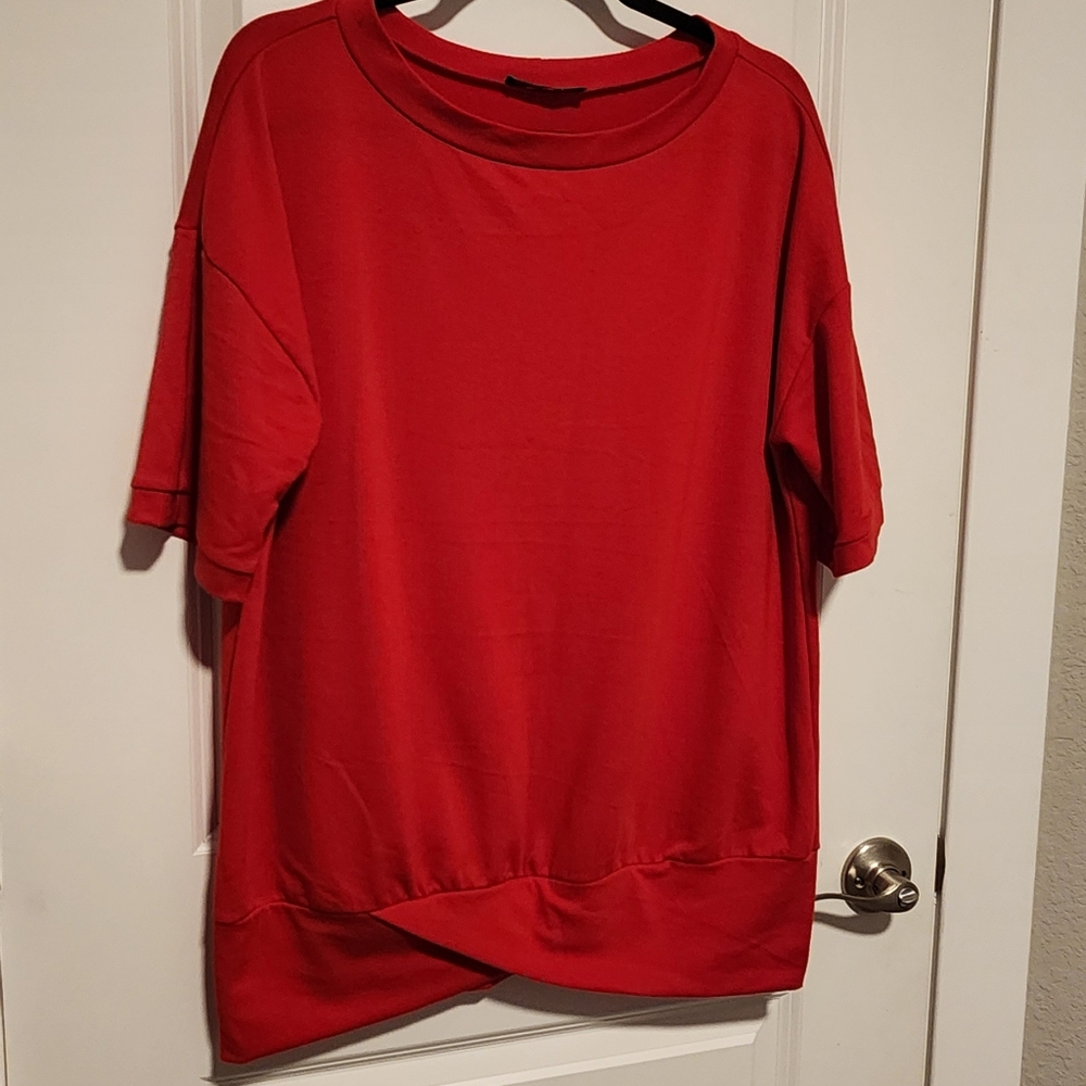 Red Top, Shop Basic, Large